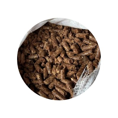 现货直供生物质颗粒燃料松木红木屑家用无烟锅炉燃料颗粒取暖燃料